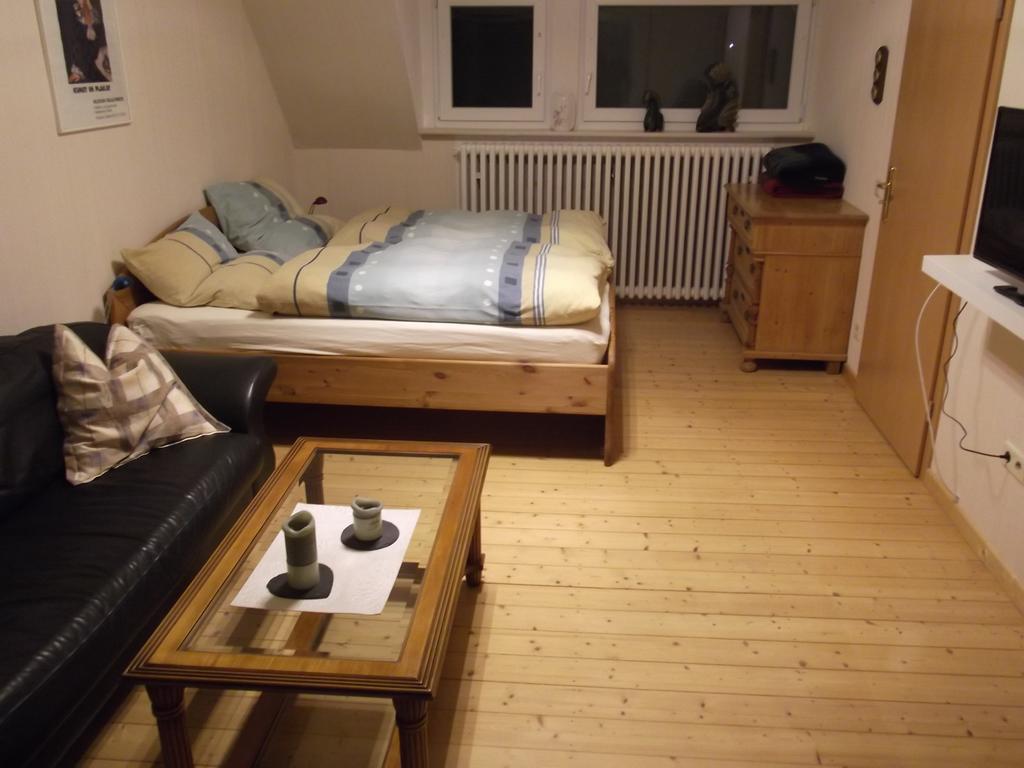 Gute Nacht Ferienwohnung ハレ エクステリア 写真
